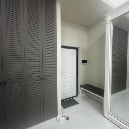 Comfortable Apartment In Central Of Almaty Exterior foto
